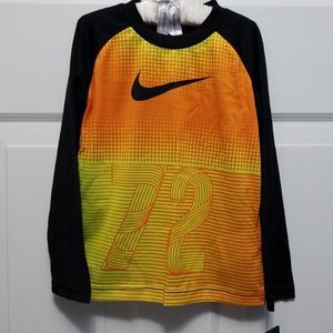 NWT Nike dri-fit long sleeves shirt